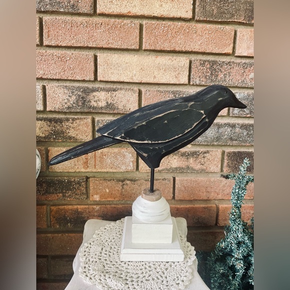Wooden Crow Pedestal, Large - Picture 5 of 13